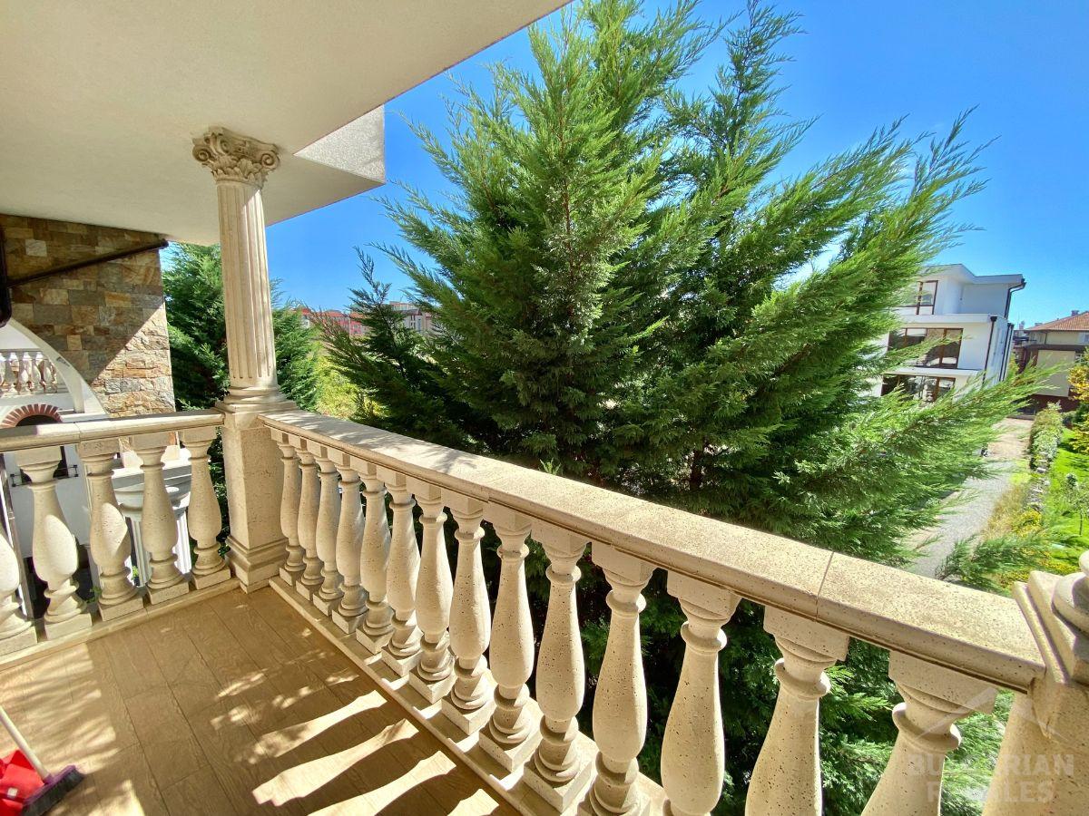 Луксозен недвижим имот на брега на морето Esteban complex ID: 2181 - Снимка 13