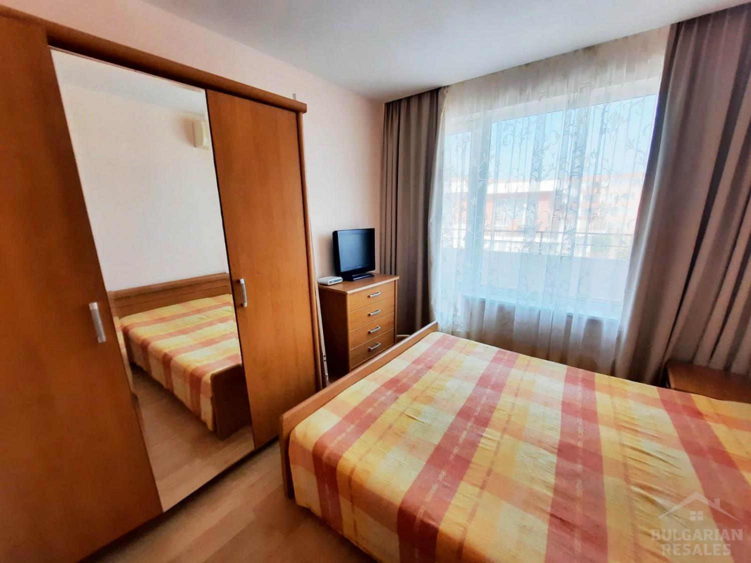 Тристаен апартамент на 1 линия ID: 1731 - Снимка 15