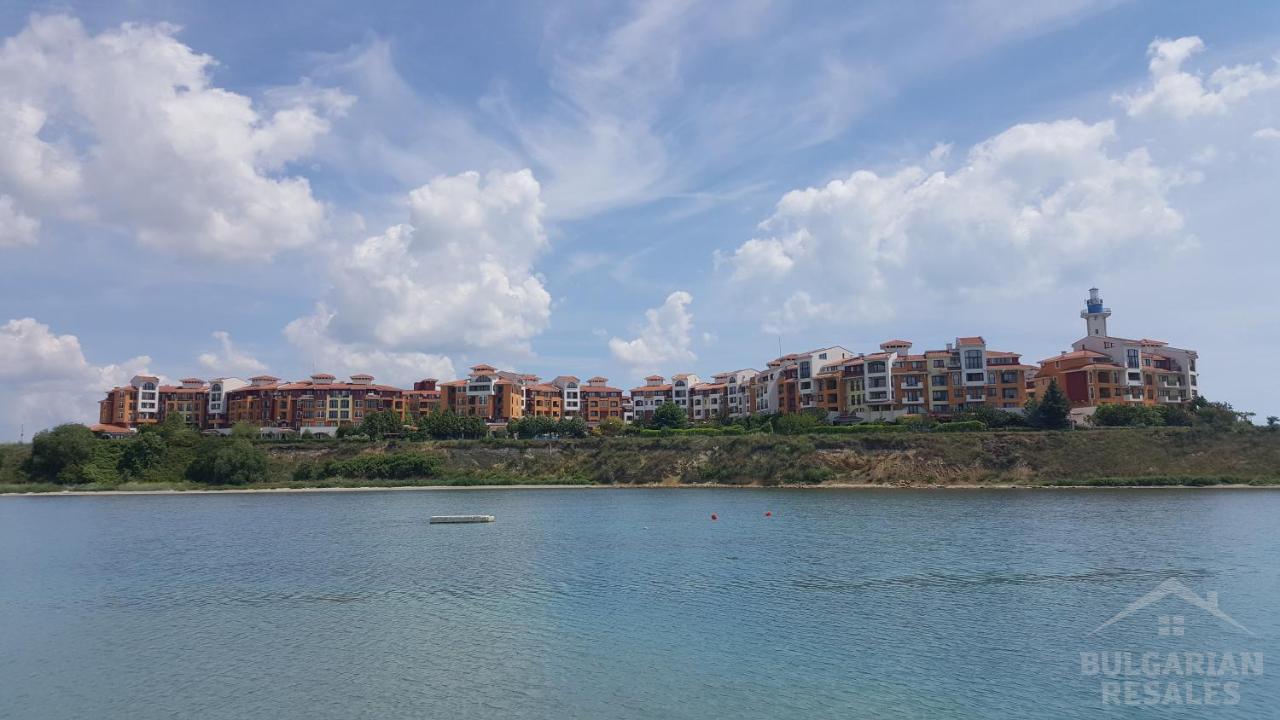 Studio with patio in a complex on the 1st line by the sea ID: 0 - Photo 10