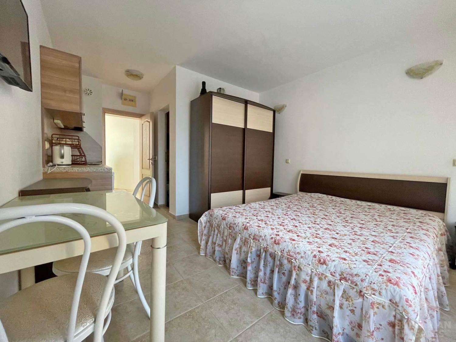 Flat in Sveti Vlas in a quiet location ID: 3592 - Photo 3