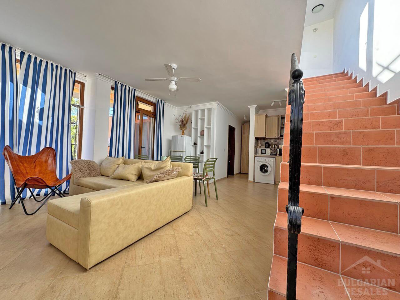 Zaujímavá ponuka! Mezonet s priestrannou terasou v Sveti Vlas ID: 5672 - Фото3