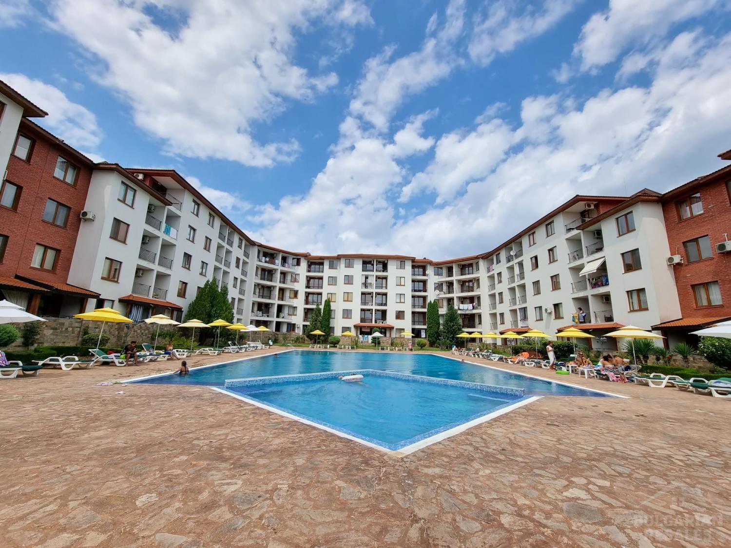 Апартамент с 2 спальнями в комплексе 