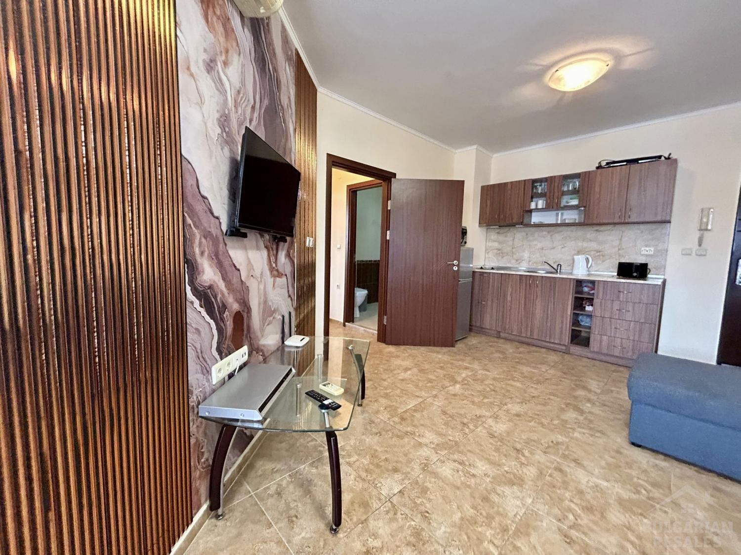 Pool view! Ready-to-move-in apartment in Ravda ID: 5784 - Photo 4