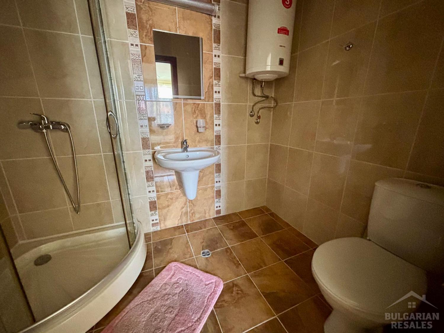 Apartment overlooking the pool in a good area of Ravda ID: 5379 - Photo 14