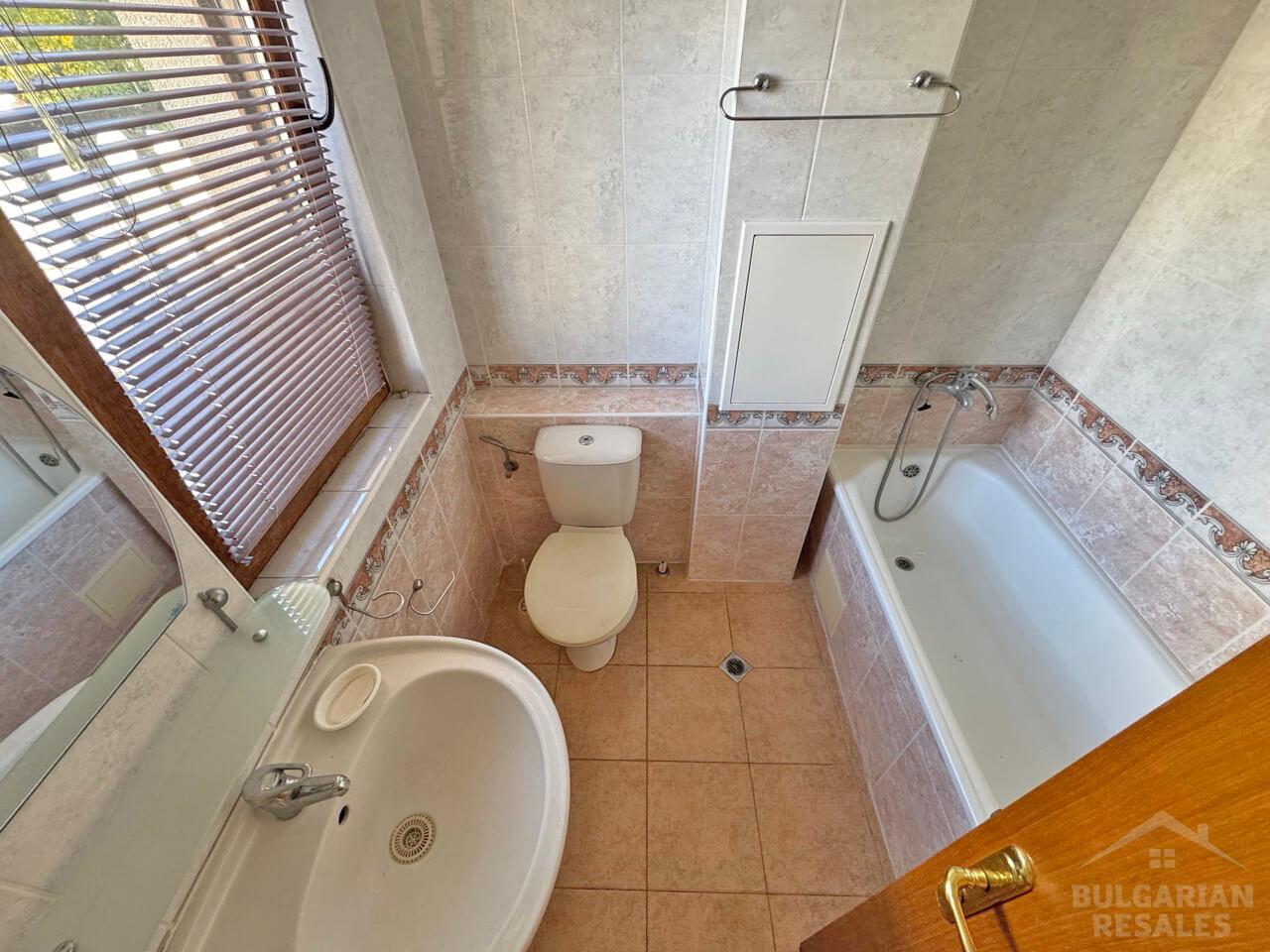 Апартаментът е подходящ за настаняване на голямо семейство ID: 5580 - Снимка 11