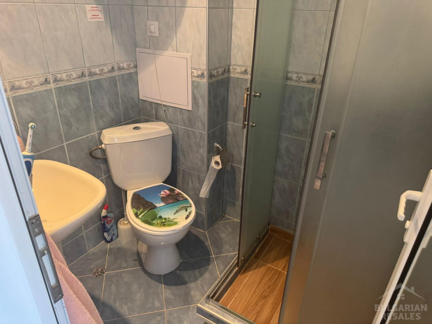 Great deal! Studio in a complex with low maintenance fees ID: 5518 - Photo 8