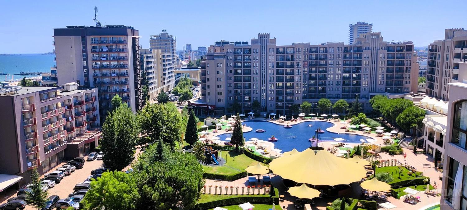 Голям апартамент. Гледка към морето и басейна! ID: 4510 - Снимка 1