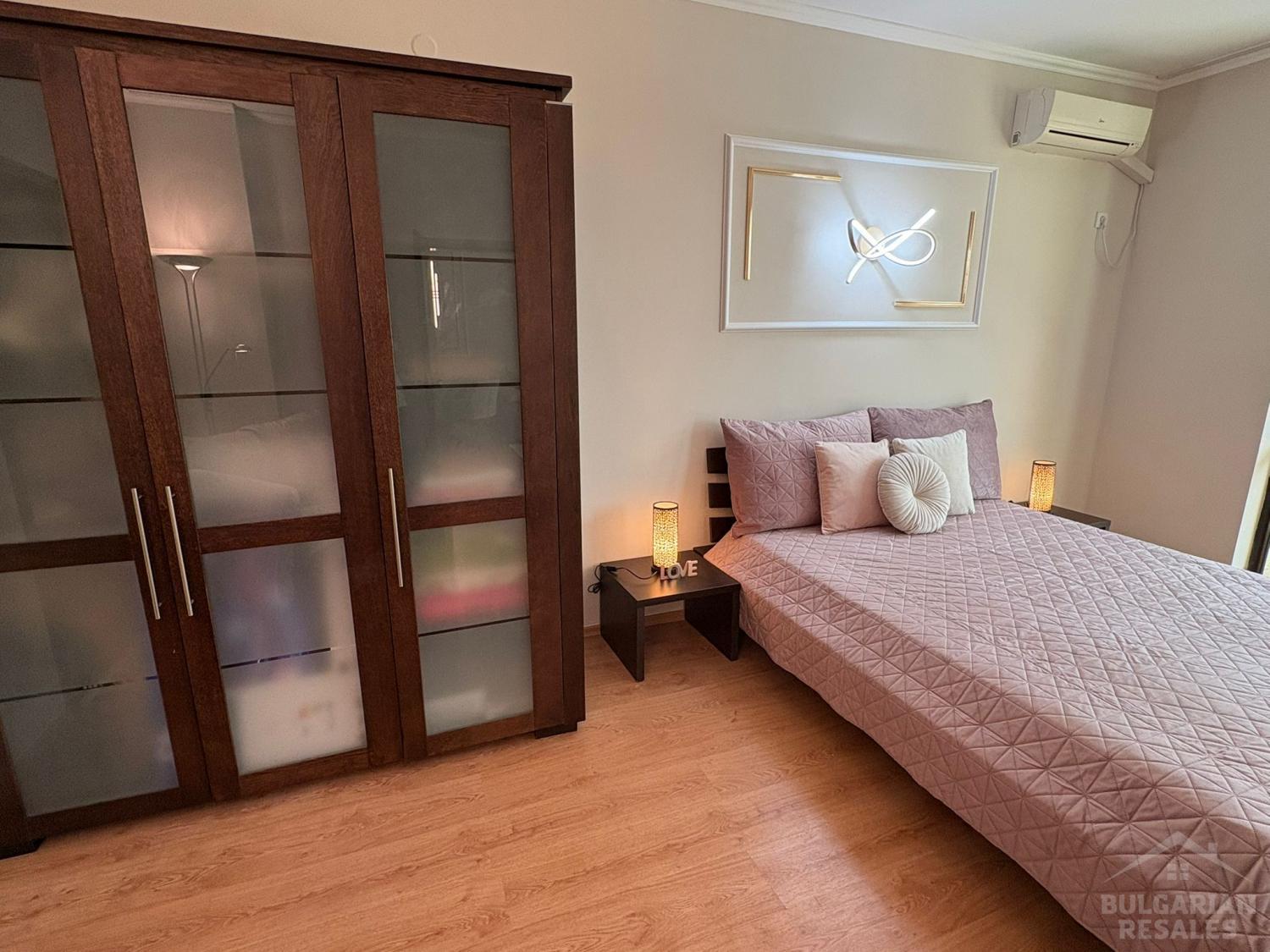 Уютный меблированный апартамент в комплексе 