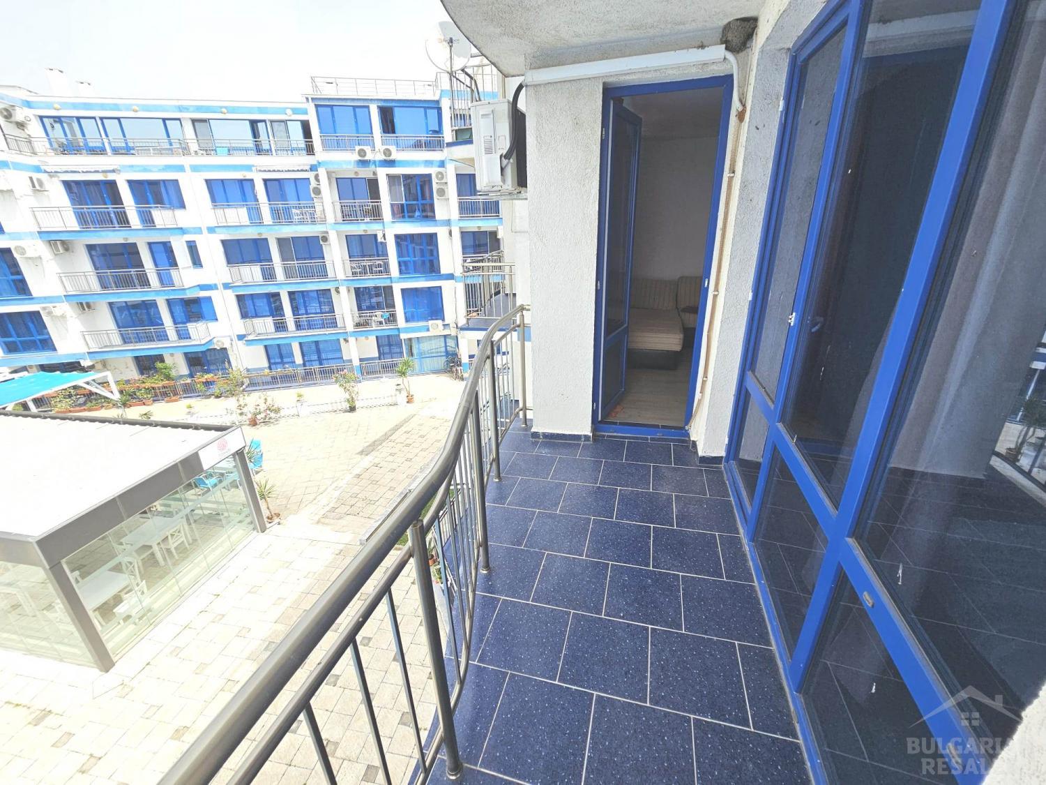 Mieszkanie dwupokojowe z panoramicznym widokiem na morze na pierwszej linii w Pomorie ID: 3468 - Фото5