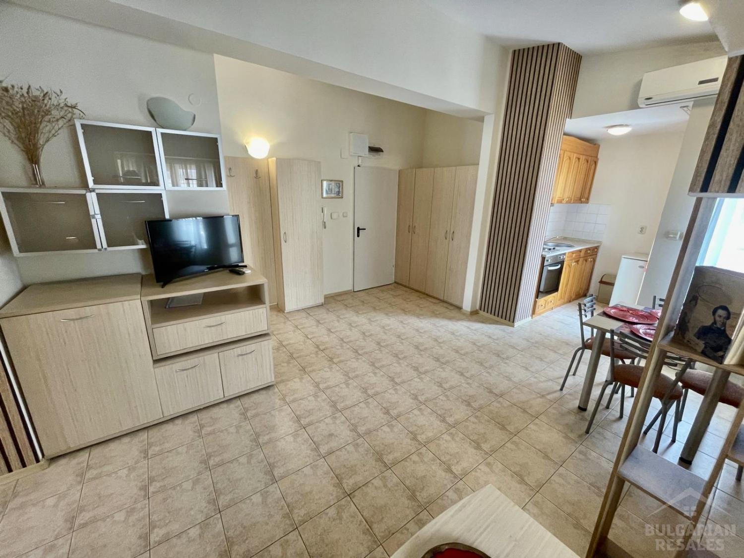 Útulný zrekonštruovaný apartmán v malom komplexe ID: 5691 - Фото8