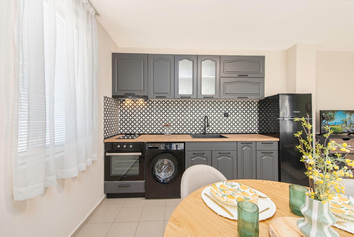 Стилен апартамент с ремонт в комплекс „Браво 5“ ID: 5450 - Снимка 6