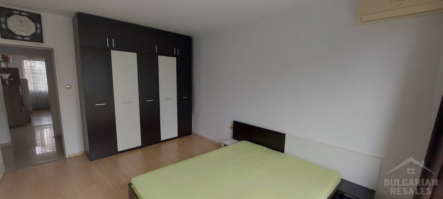 Two rooms, pool view, 400 m from the beach, Sveti Vlas ID: 6463 - Photo 7