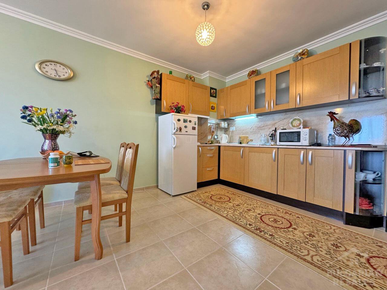 Good choice to buy a flat in St Vlas, sea view! ID: 4281 - Photo 5