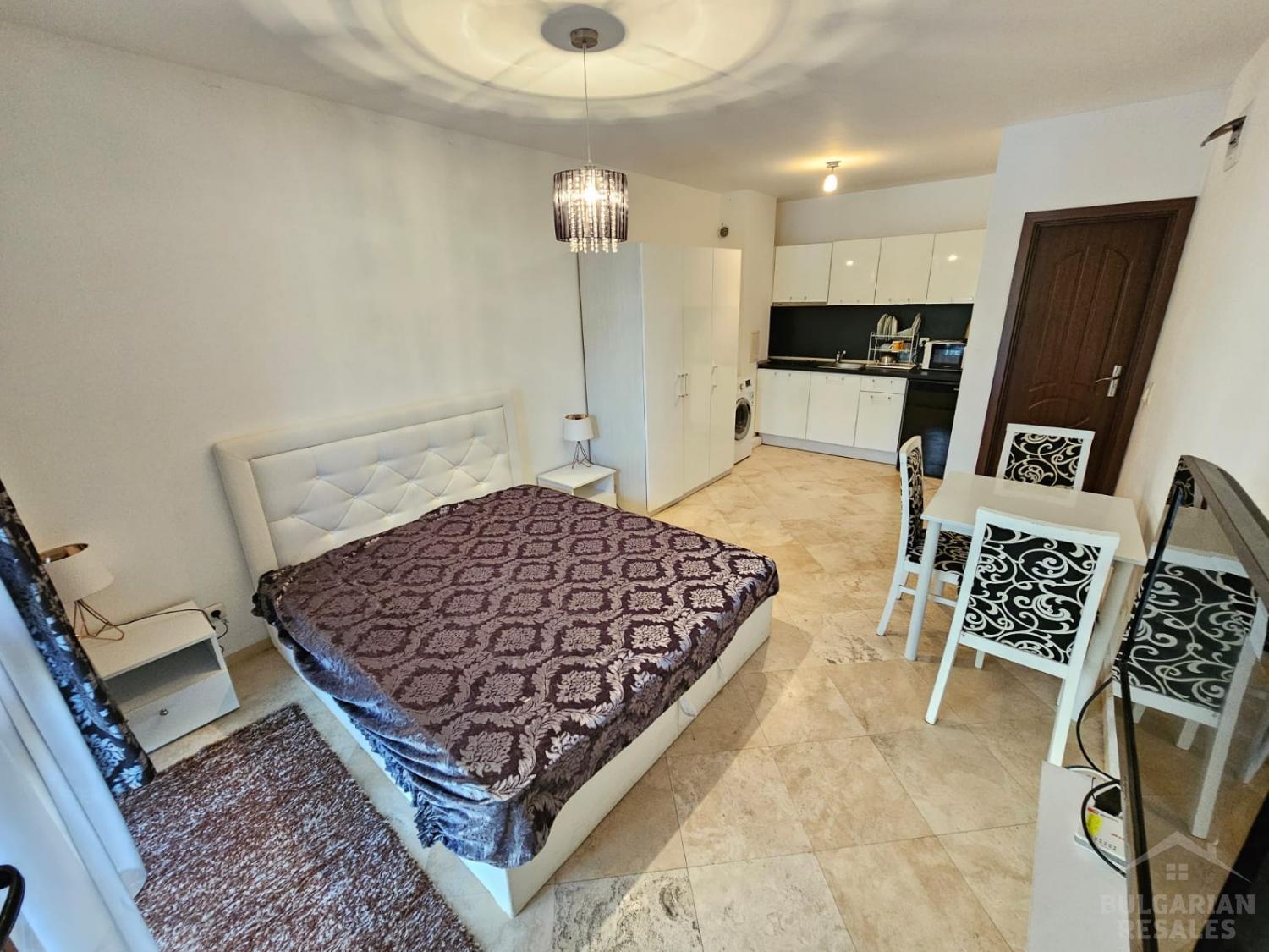 Студио с излаз към басейна — идеалното място за почивка ID: 5627 - Снимка 3