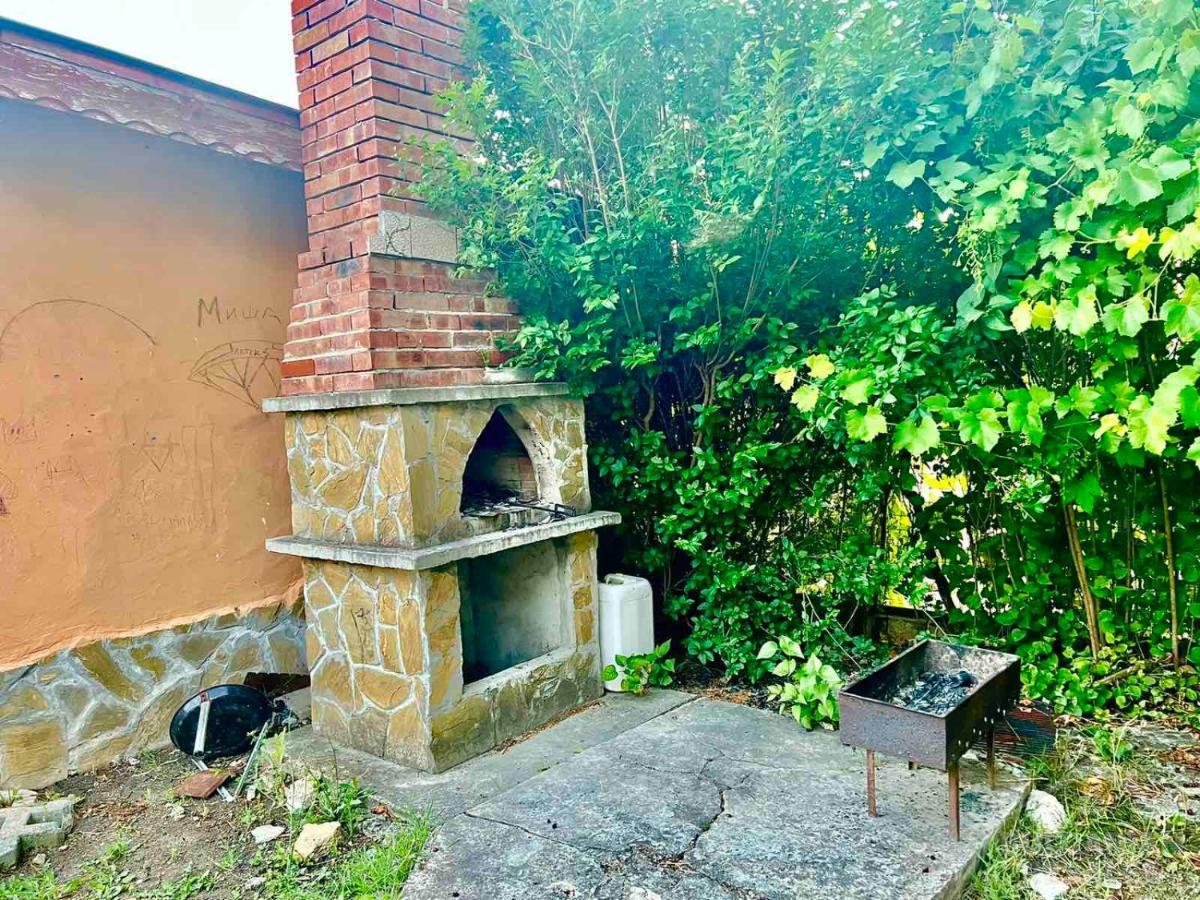 Голямо студио в комплекс с красива територия ID: 3442 - Снимка 10