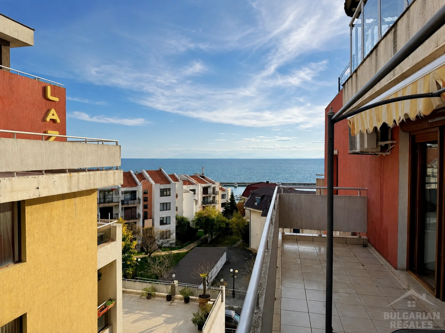 Квартира с видом на море и горы в районе яхт-порта ID: 6305 - Фото 1