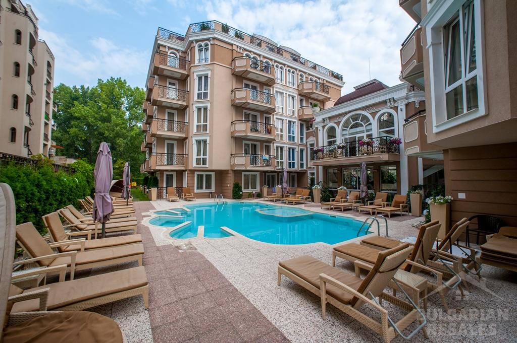 Dawn Park Deluxe ID: 307 - Photo 17