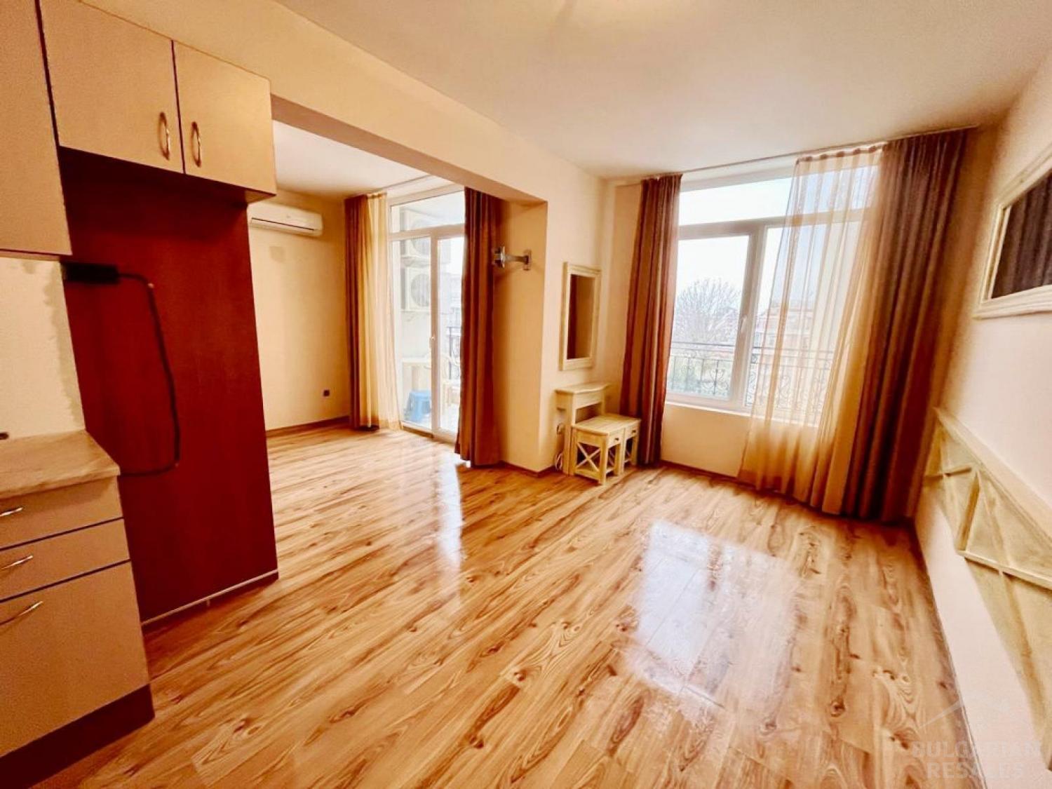 Голямо студио в уютен комплекс на добро ниво ID: 4046 - Снимка 10