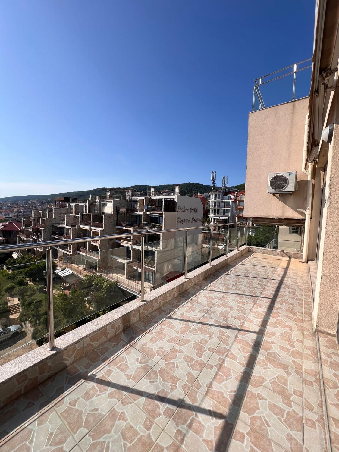 Exkluzívne! Zrekonštruovaný apartmán s krásnym výhľadom ID: 5526 - Фото11
