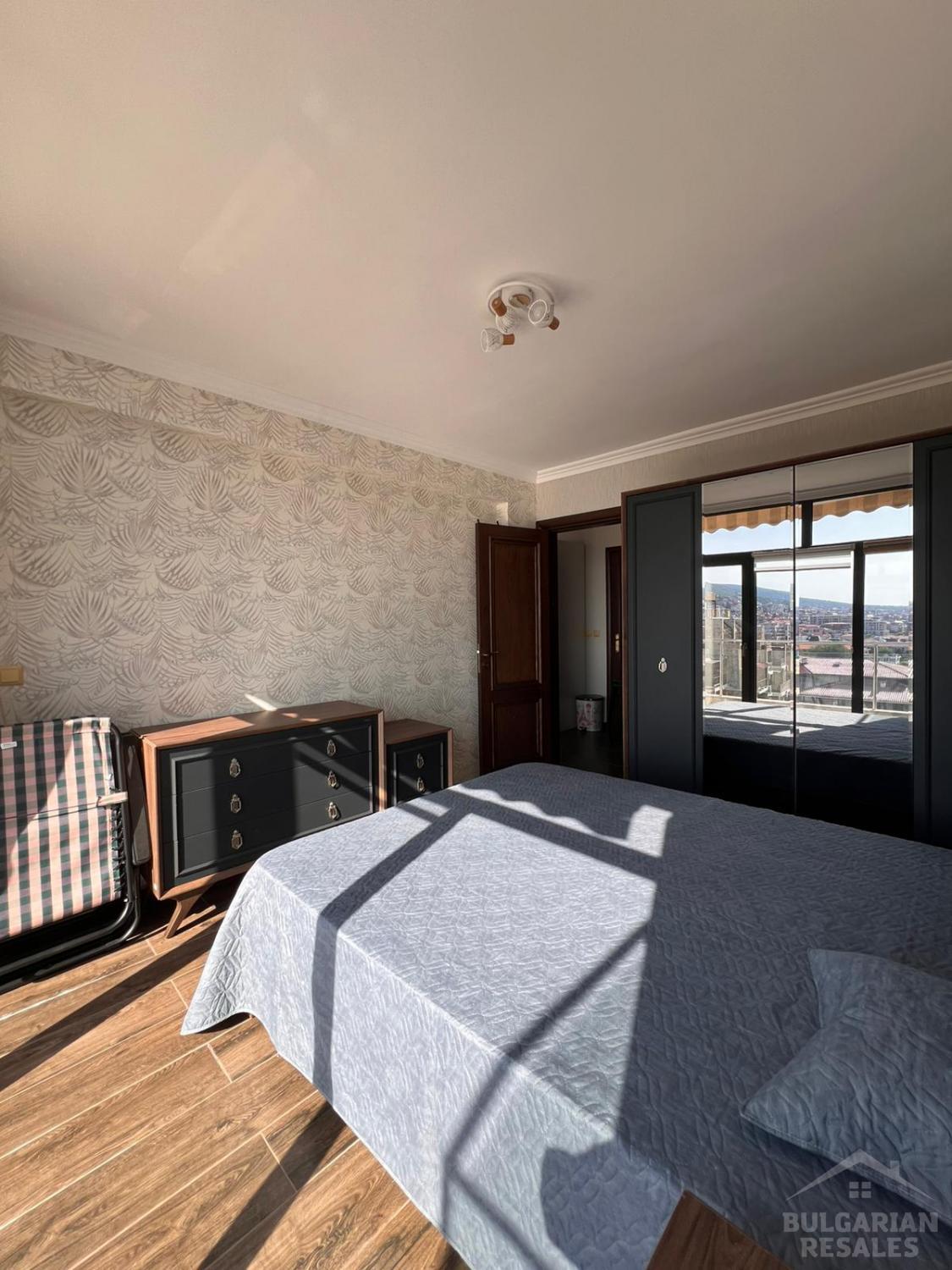 Exkluzívne! Zrekonštruovaný apartmán s krásnym výhľadom ID: 5526 - Фото8