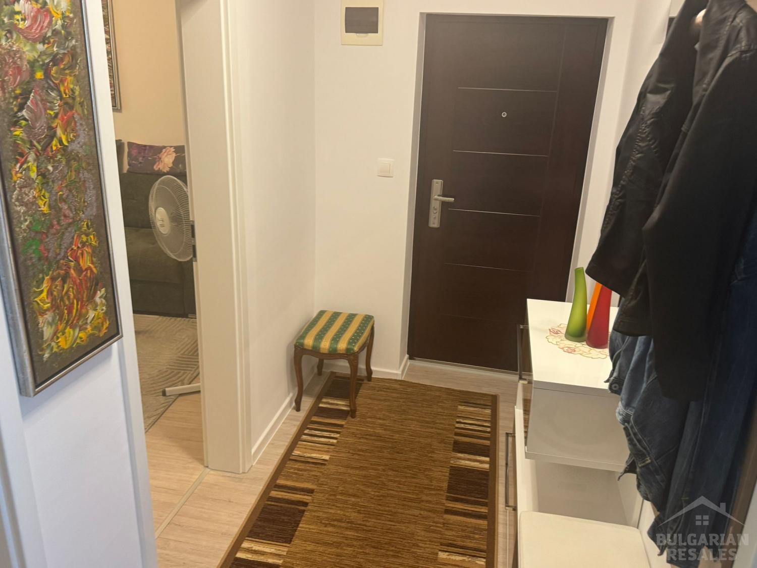 Квартира с ремонтом и мебелью в 