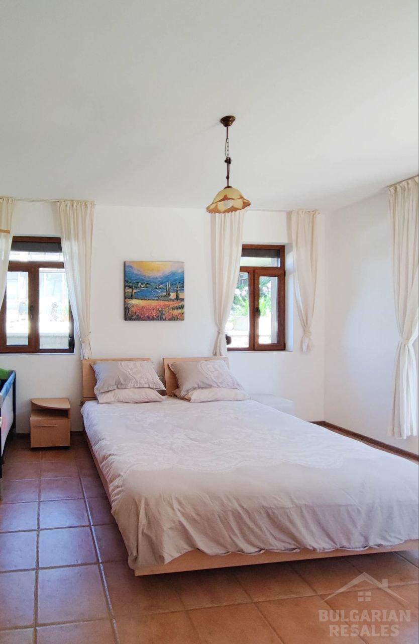 Przestronny dom z 4 sypialniami i widokiem na morze! ID: 4171 - Фото7