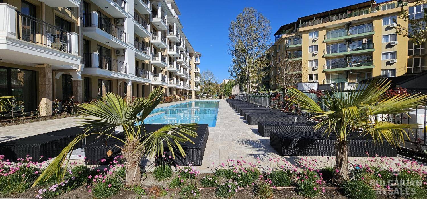 Luxury real estate in a quiet resort area: the “Emilia Romana Park” complex ID: 6208 - Photo 1