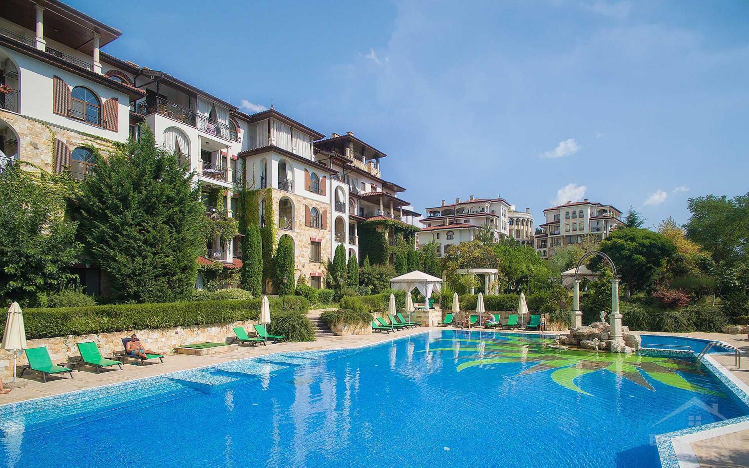 Mieszkanie z dwiema sypialniami na sprzedaż w ekskluzywnym kompleksie Esteban VIP Residence Club ID: 1989 - Фото2