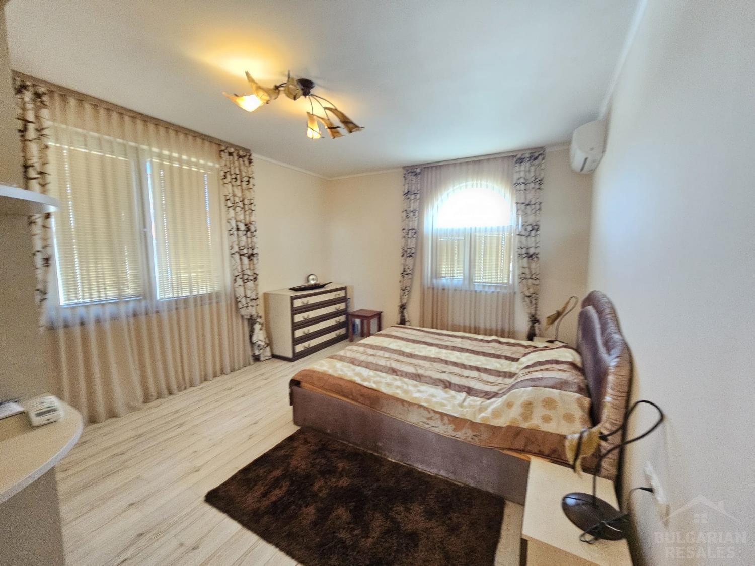 Priestranný byt s moderným nábytkom  ID: 3812 - Фото16