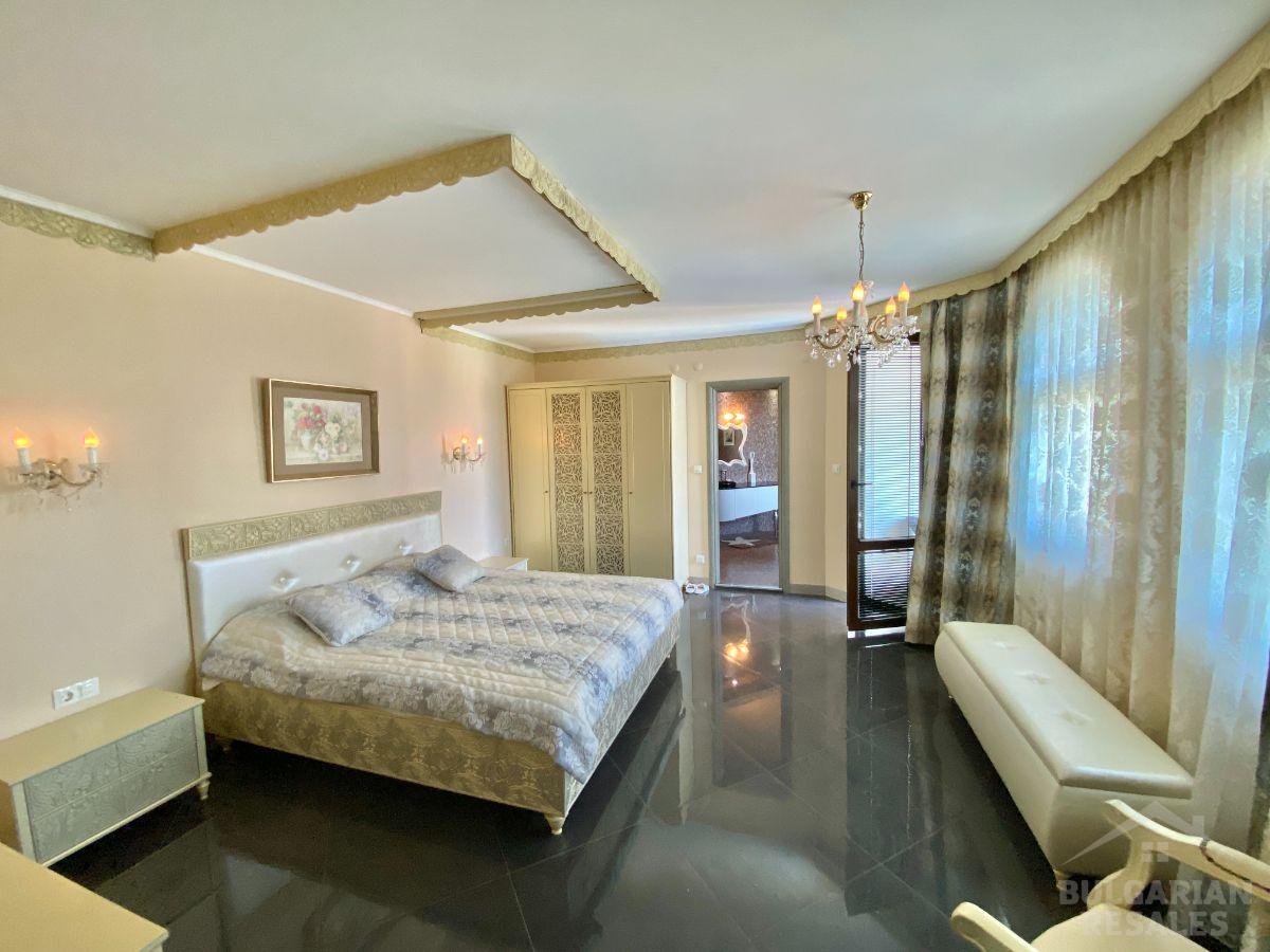 Мезонет със собствена сауна в луксозния комплекс „Естебан“ ID: 5432 - Снимка 20