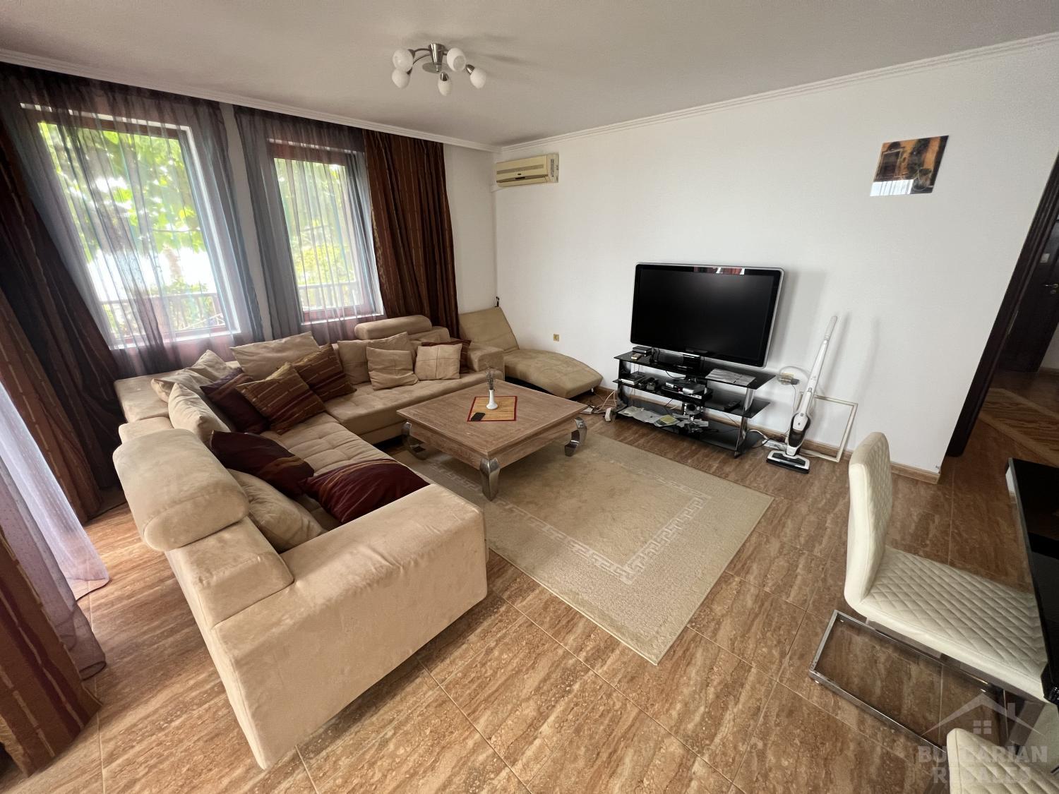 Flat right by the beach, three rooms and a big terrace! ID: 4050 - Photo 3