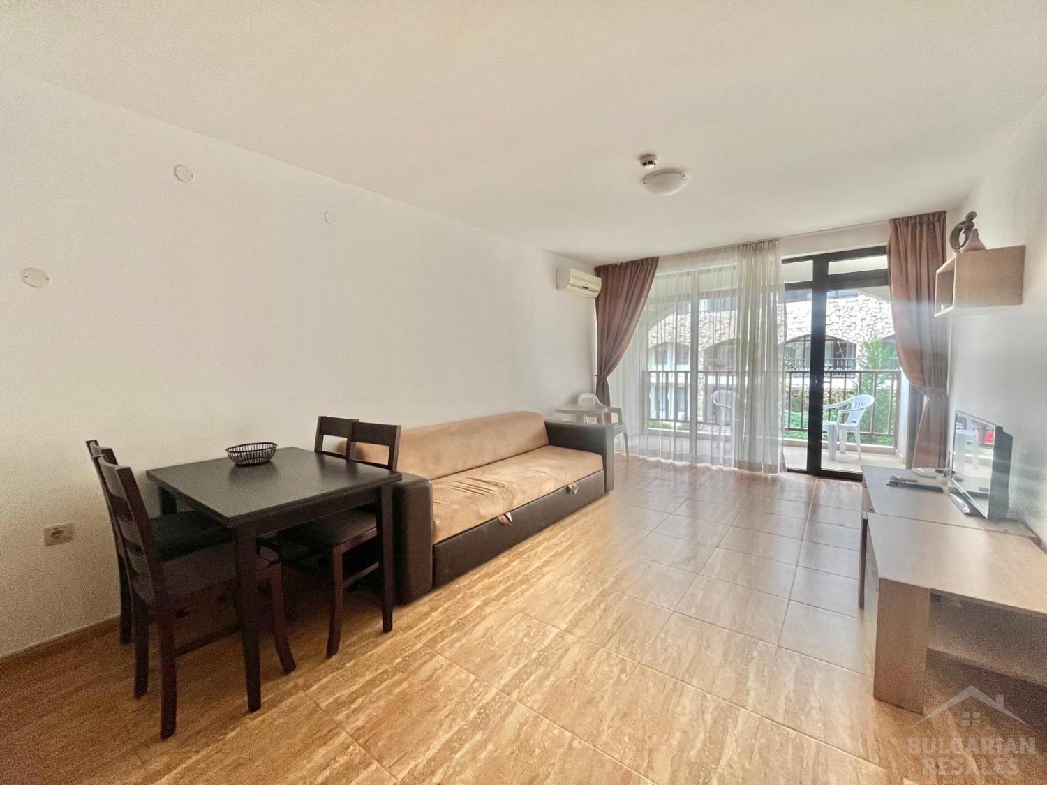 Апартамент с мебели и изглед към басейна в „Етара 2“ ID: 5420 - Снимка 3