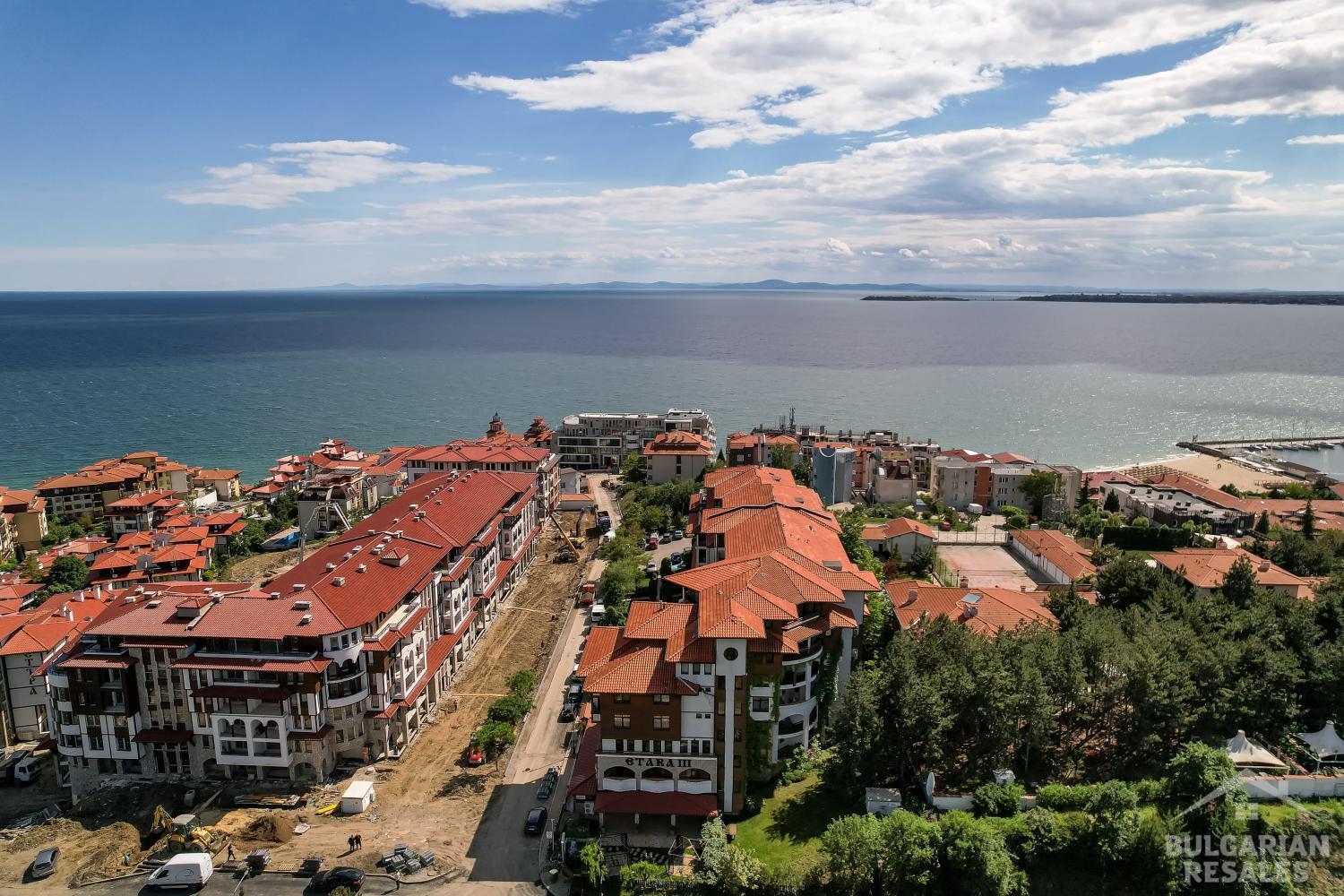 Апартамент с удобной планировкой в комплексе 