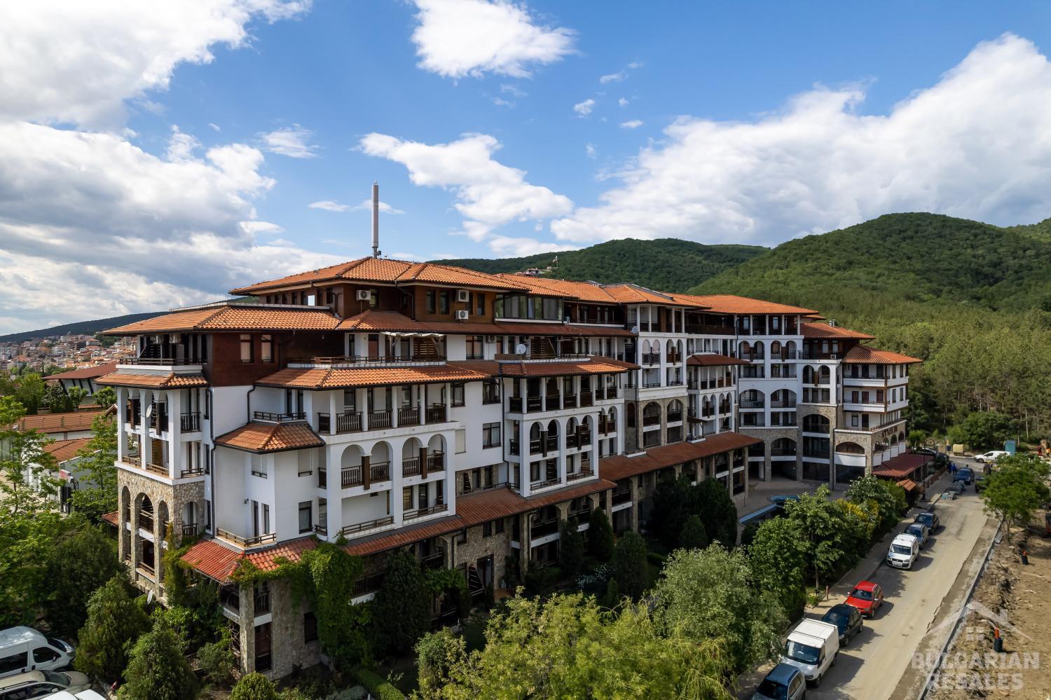 Апартамент с удобной планировкой в комплексе 