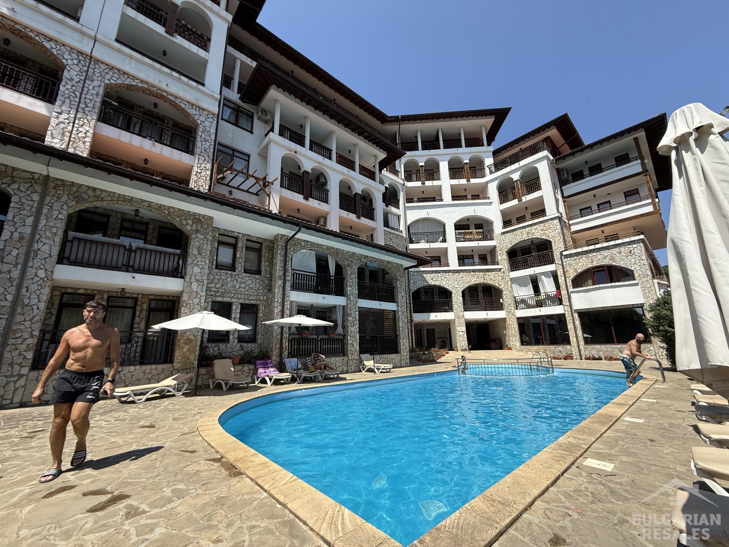 Апартамент с удобной планировкой в комплексе 