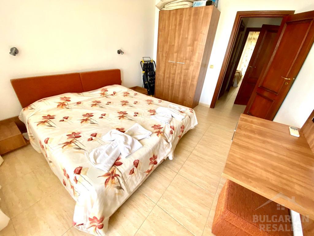 A beachfront property in a complex with beautiful grounds ID: 2917 - Photo 8