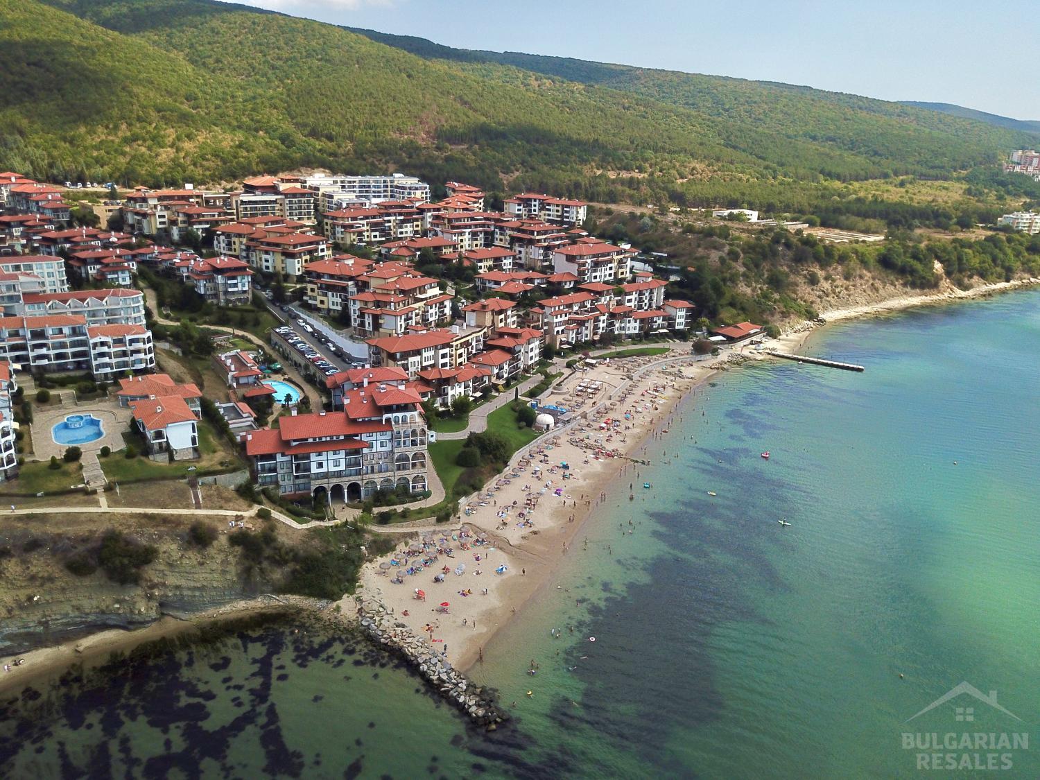 Продажа трехкомнатной квартиры в комплексе 