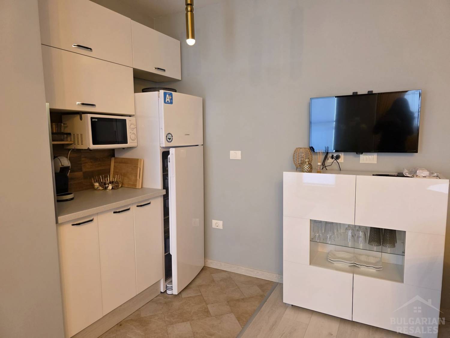 Beachfront, designer renovation, 1-bedroom apartment in Sveti Vlas ID: 6123 - Photo 3