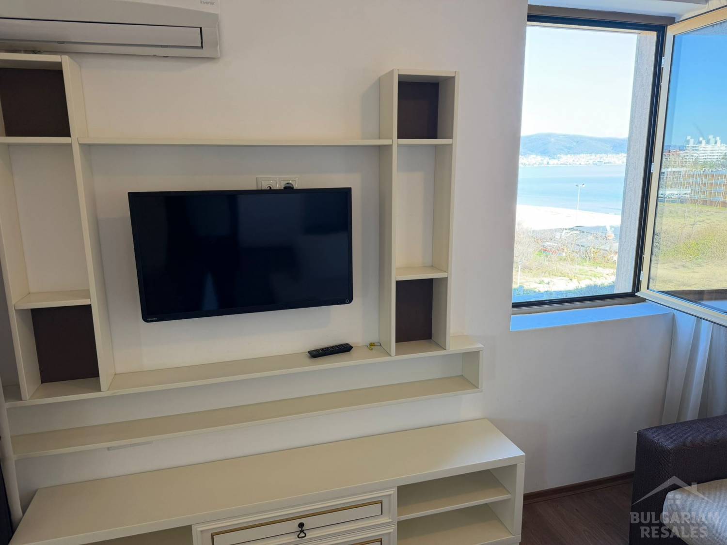 Exkluzívne! Prvá línia a nádherný výhľad z okna! ID: 5359 - Фото6