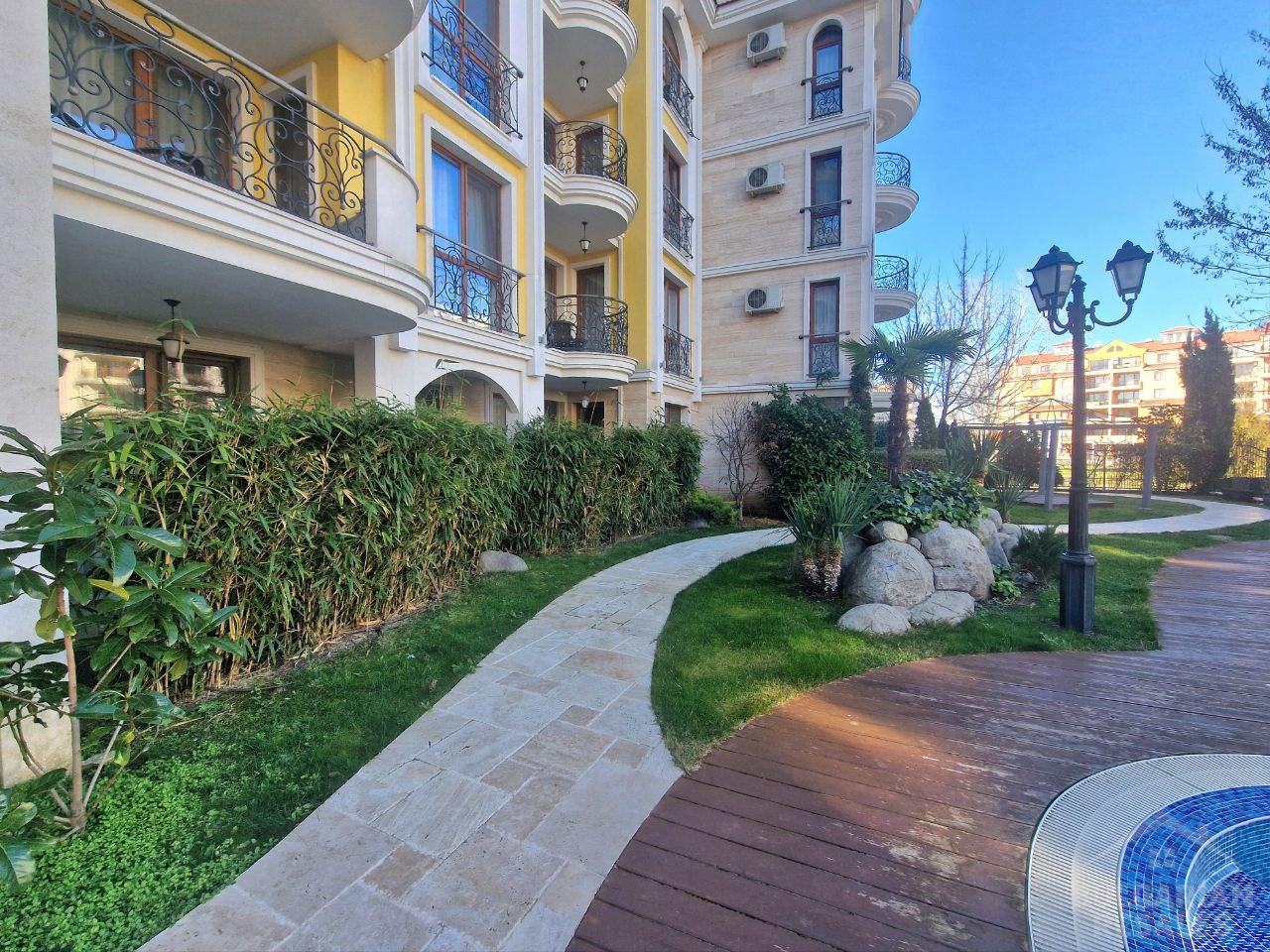 Luksusowy dwupoziomowy apartament z widokiem na basen ID: 4828 - Фото20