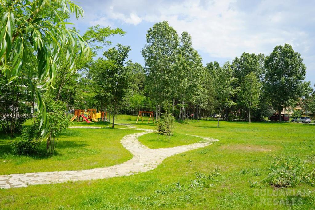 Апартамент с дизайнерским интерьером, комплекс  