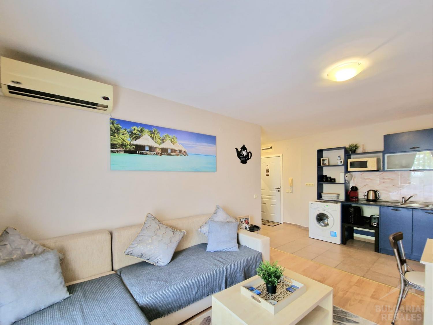 Апартамент с видом на бассейн и красивым ремонтом ID: 4818 - Фото 5