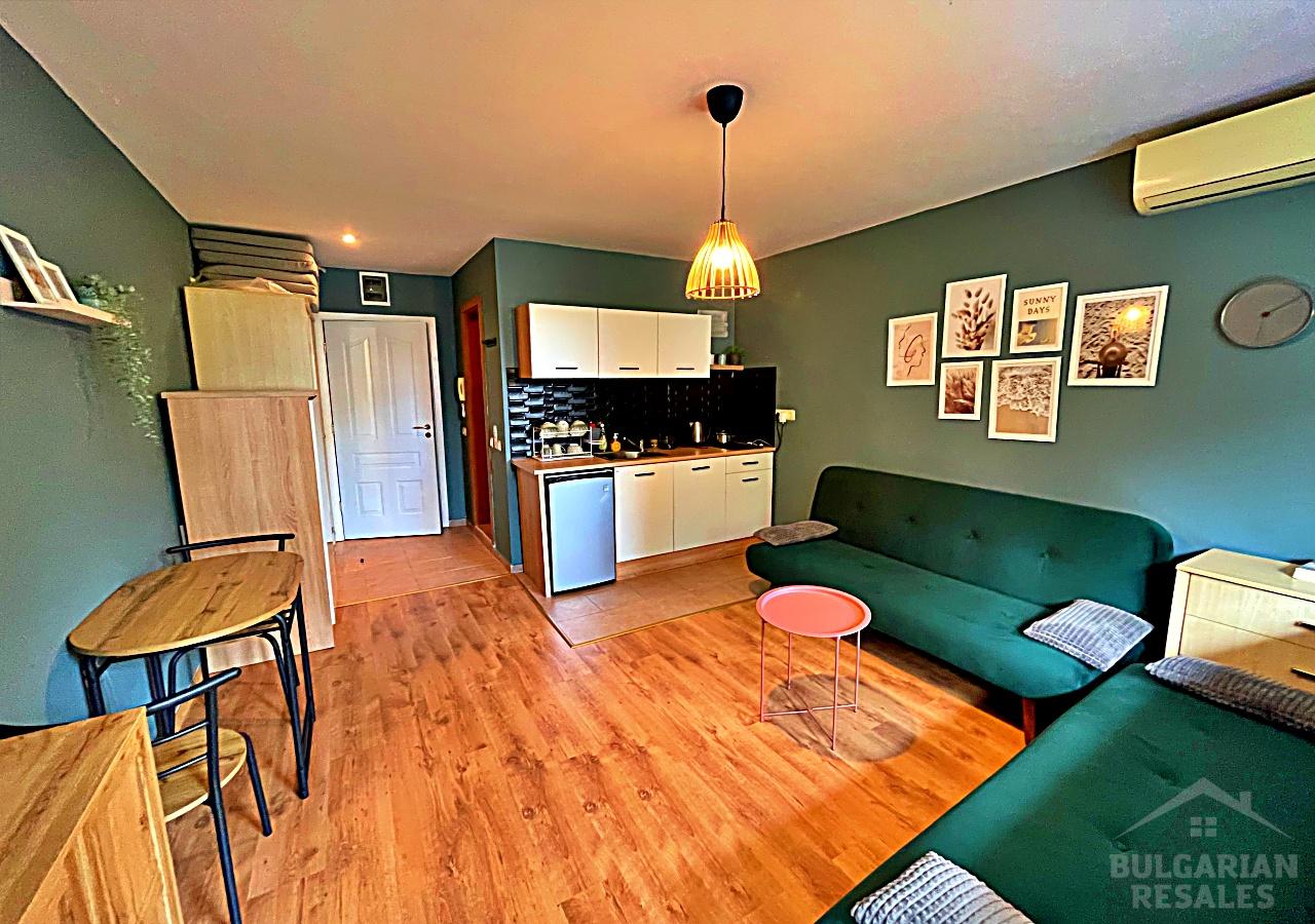 Хубаво обновяване и гледка към басейна! ID: 4615 - Снимка 1