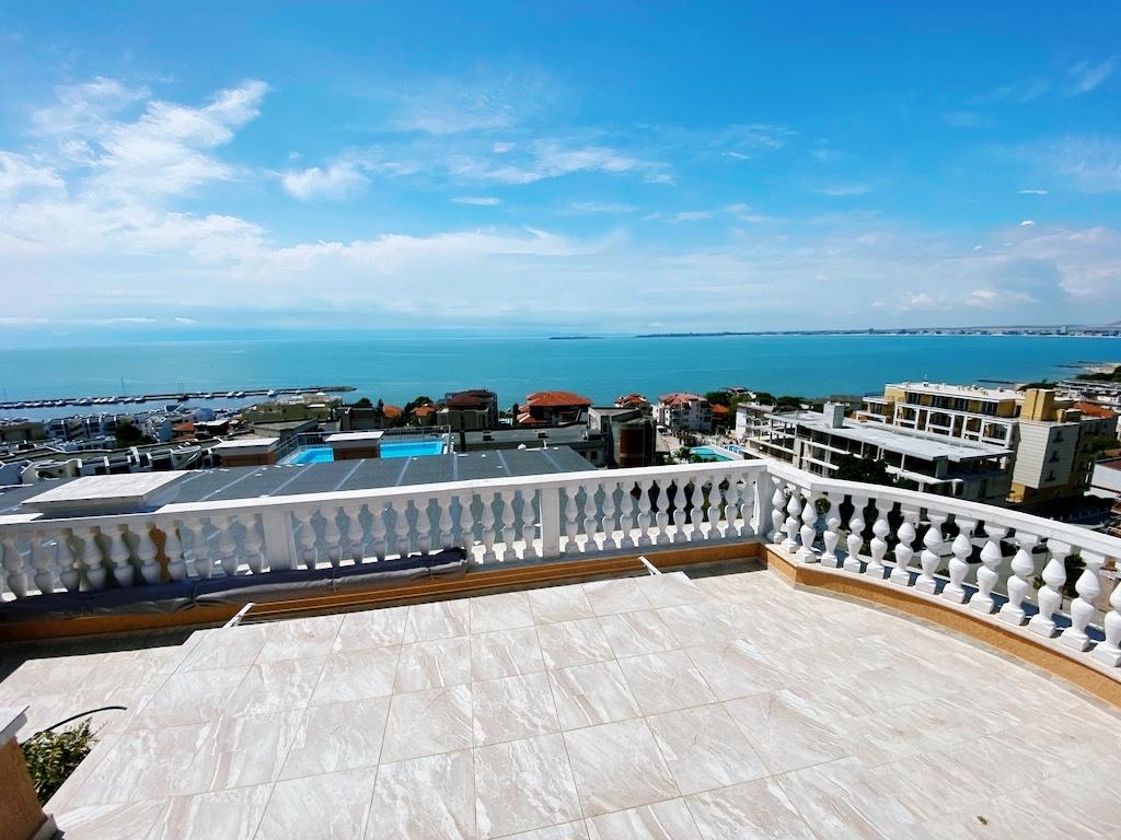 Пентхаус с три спални и огромна панорамна тераса ID: 3797 - Снимка 1