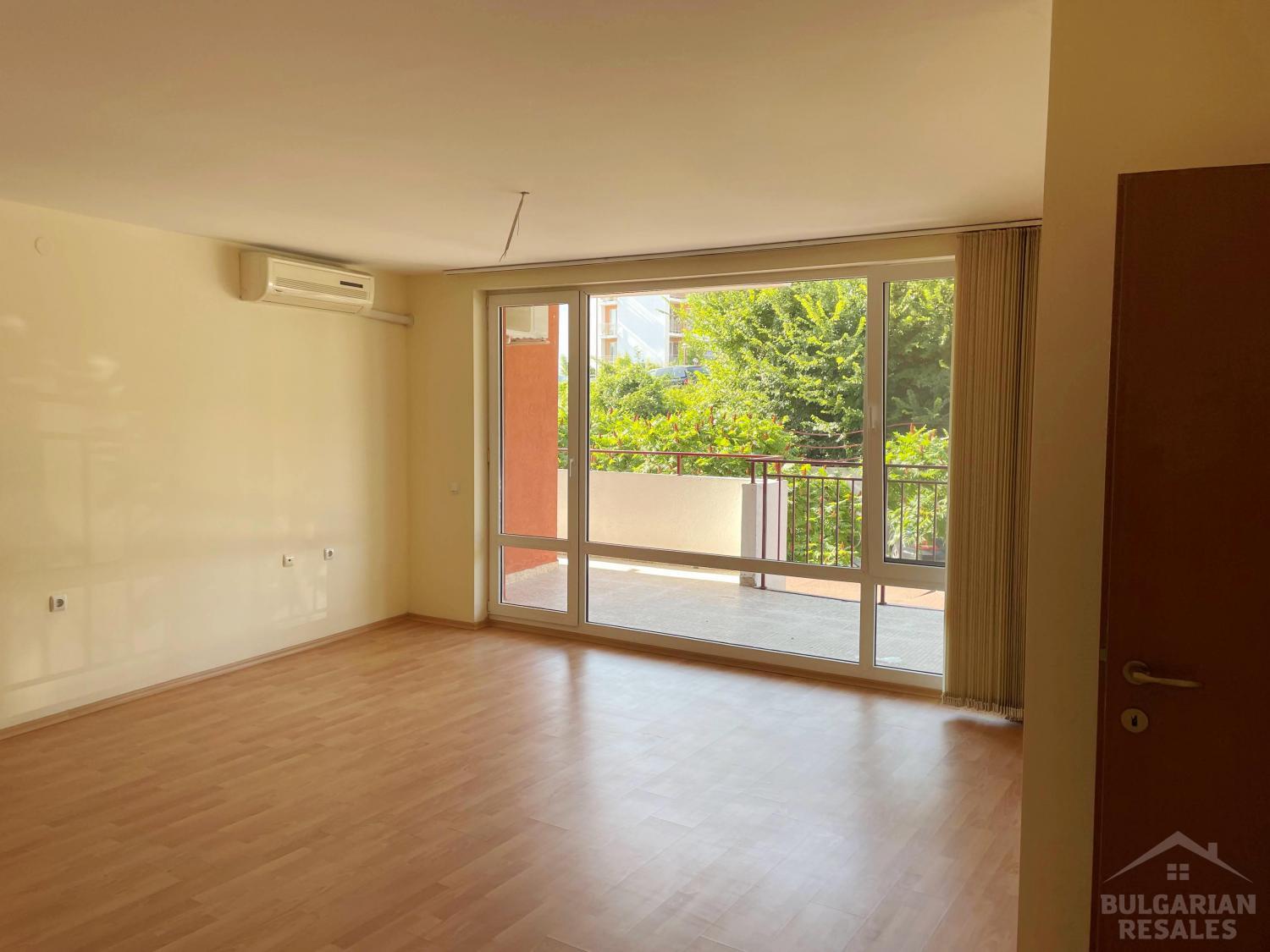 New unfurnished apartment 50 meters from the sea in a super area ID: 3217 - Photo 4