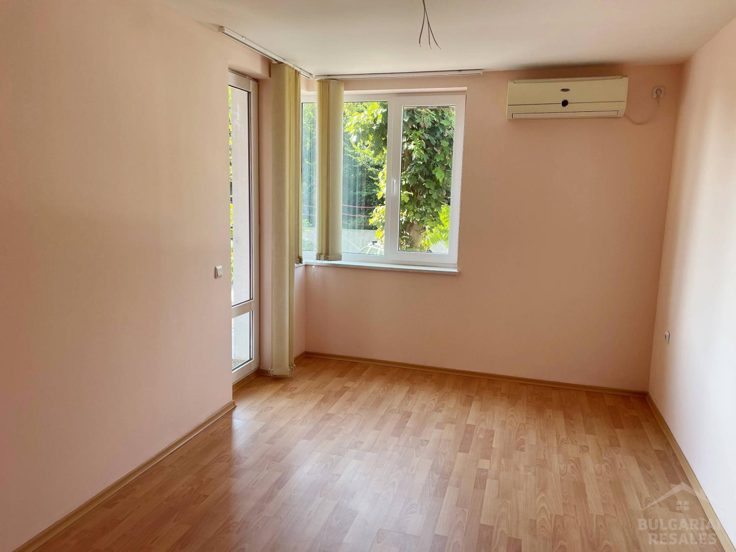 New unfurnished apartment 50 meters from the sea in a super area ID: 3217 - Photo 11