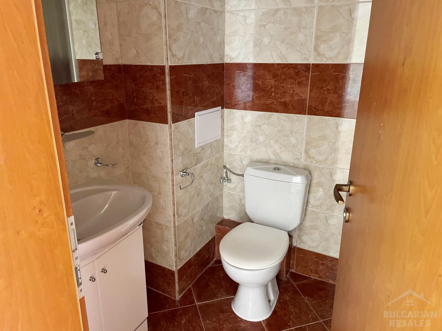 New unfurnished apartment 50 meters from the sea in a super area ID: 3217 - Photo 13