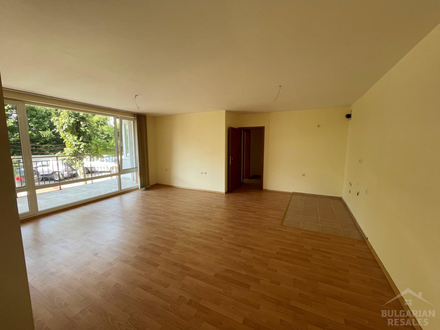 New unfurnished apartment 50 meters from the sea in a super area ID: 3217 - Photo 14