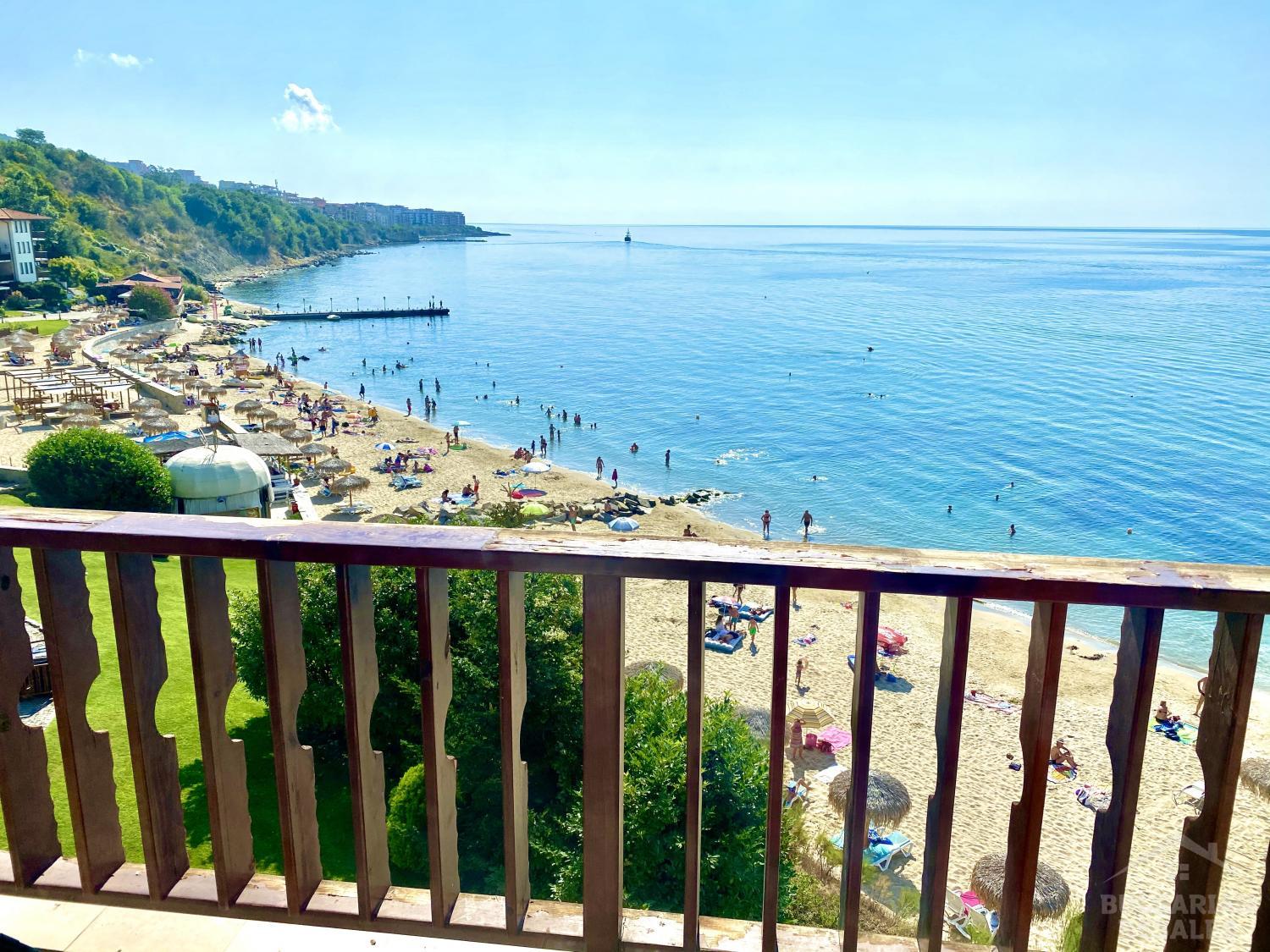 Kup mieszkanie z frontowym widokiem na morze ID: 2540 - Фото1