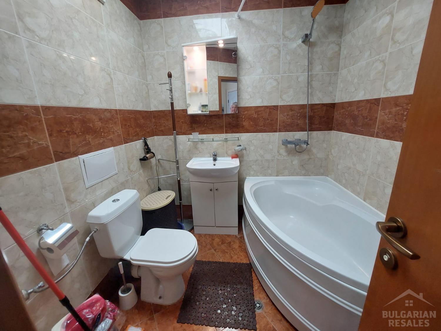 Svetlý apartmán po renovácii pri mori v Sveti Vlas ID: 5256 - Фото11